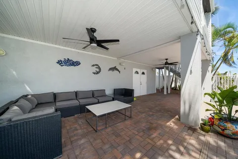 $2,550,000 | 8685 East Bay Drive, Treasure Island, FL 33706