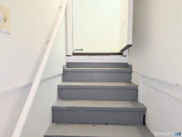 $3,300 | 186 Marigold Avenue, Bridgeport, CT 06606