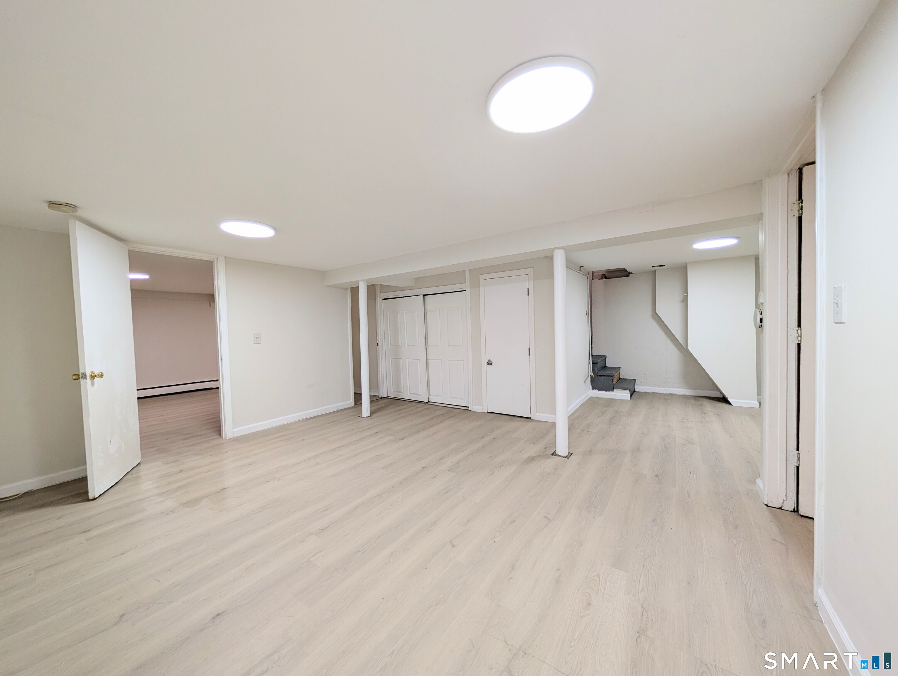 186 Marigold Avenue Bridgeport, CT 06606 - Photo 28 of 36