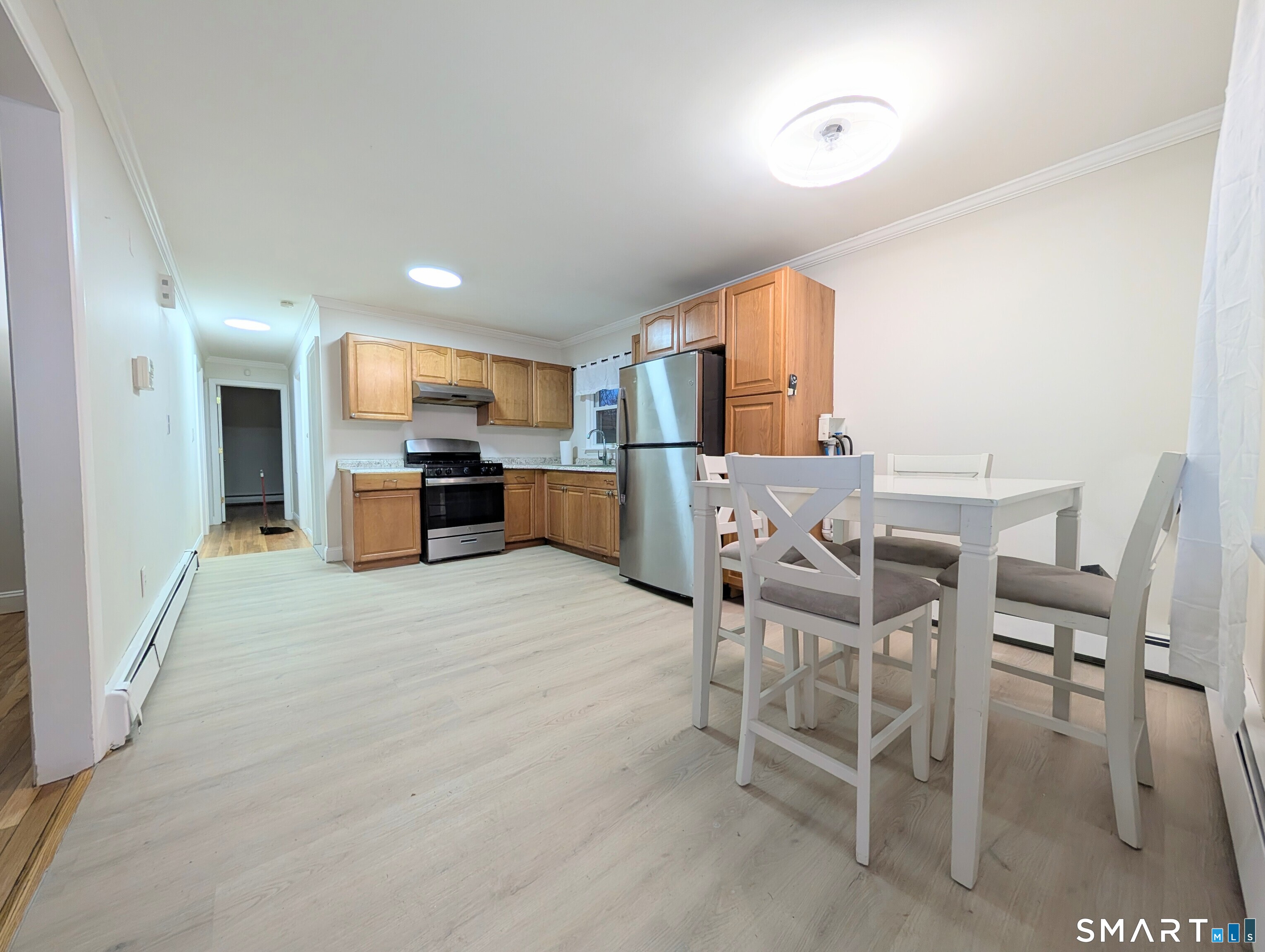 186 Marigold Avenue Bridgeport, CT 06606 - Photo 10 of 36