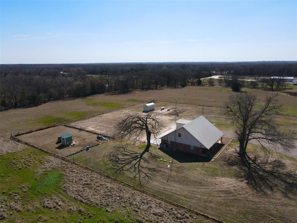397 Rs County Road 4452 Point, TX 75472 - Photo 21 of 34