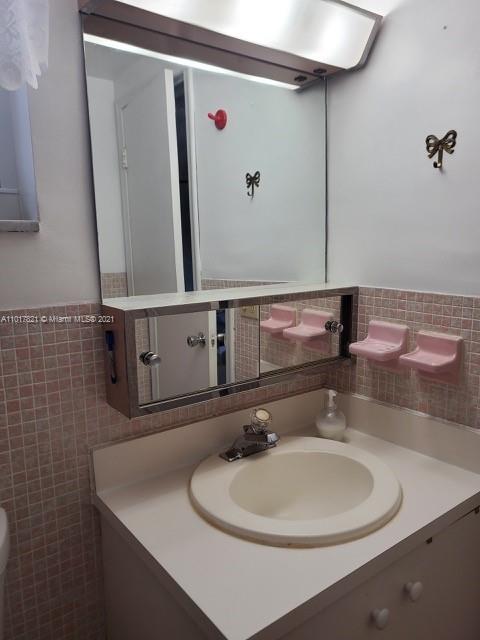 1747 Rodman Street, Unit 308 Hollywood, FL 33020 - Photo 6 of 18