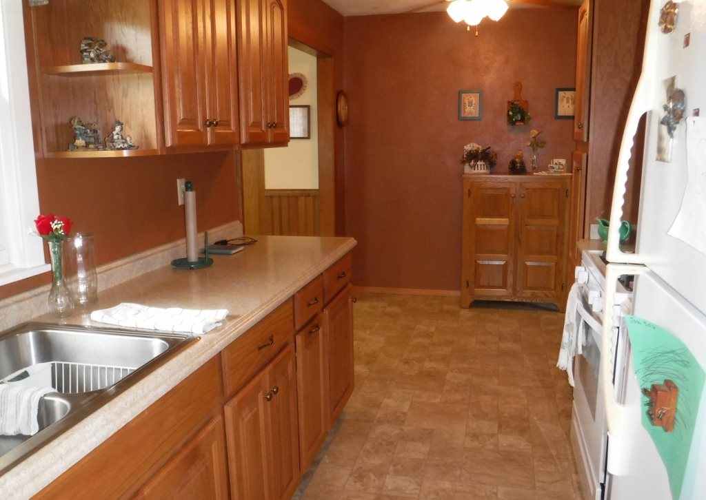 426 Cedar Street Andover, IL 61233 - Photo 12 of 23 Gallery Image 12