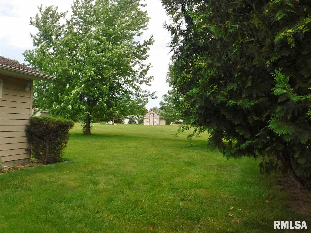 426 Cedar Street Andover, IL 61233 - Photo 5 of 23 Gallery Image 5