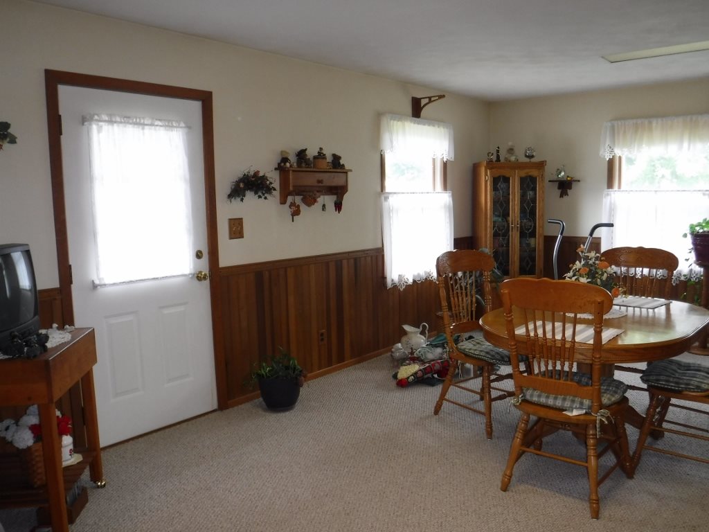 426 Cedar Street Andover, IL 61233 - Photo 10 of 23 Gallery Image 10