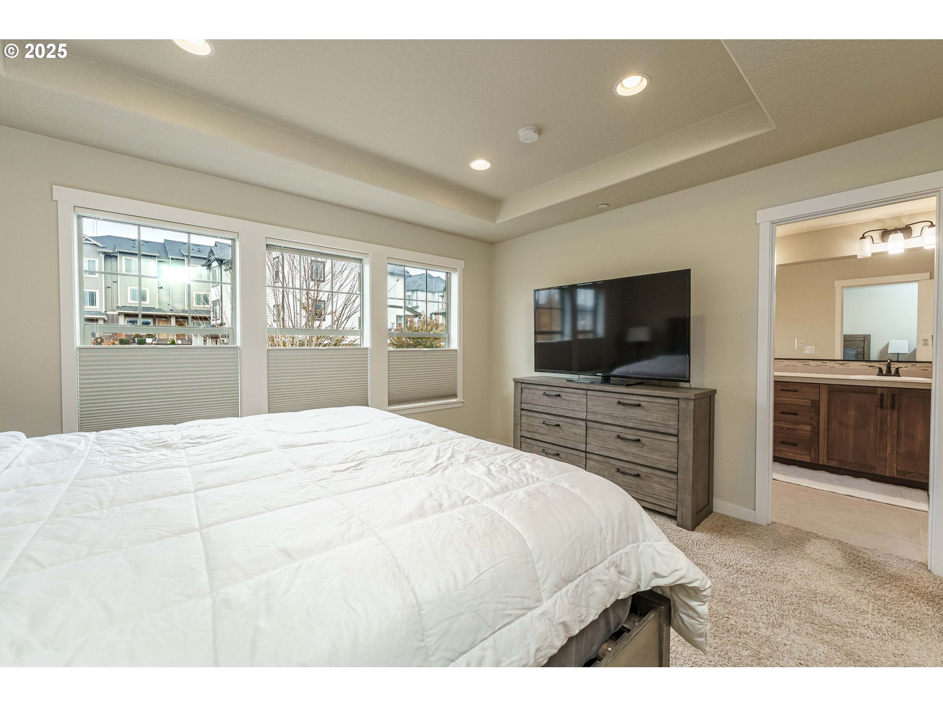 11151 Southwest Berlin Avenue Wilsonville, OR 97070 - Photo 20 of 41 Bedroom, Owner's Suite