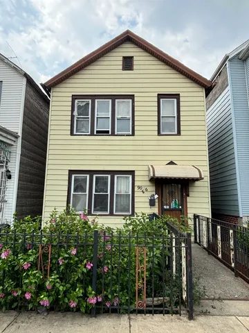 a view of a pathway of a house