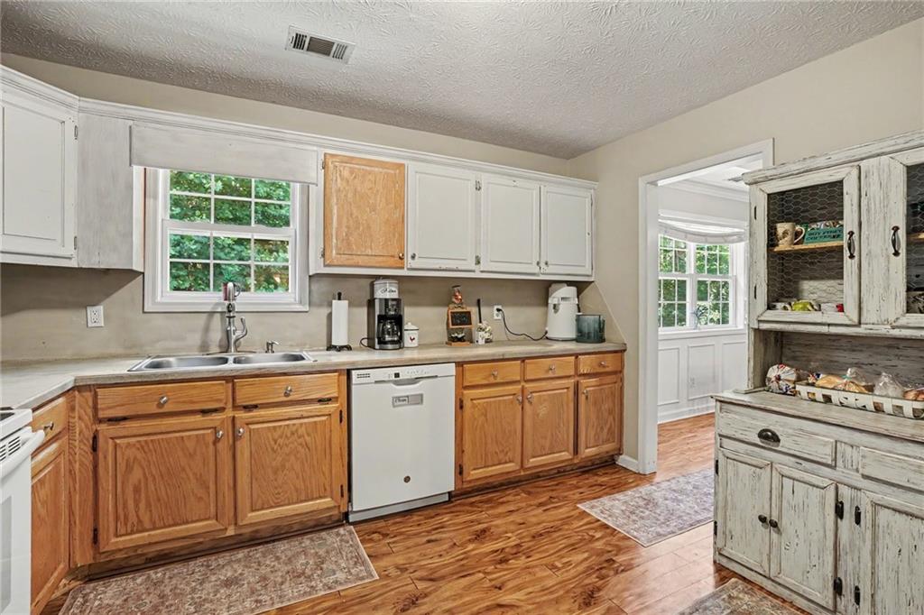 2364 West H Hayes Road Jefferson, GA 30549 - Photo 8 of 29