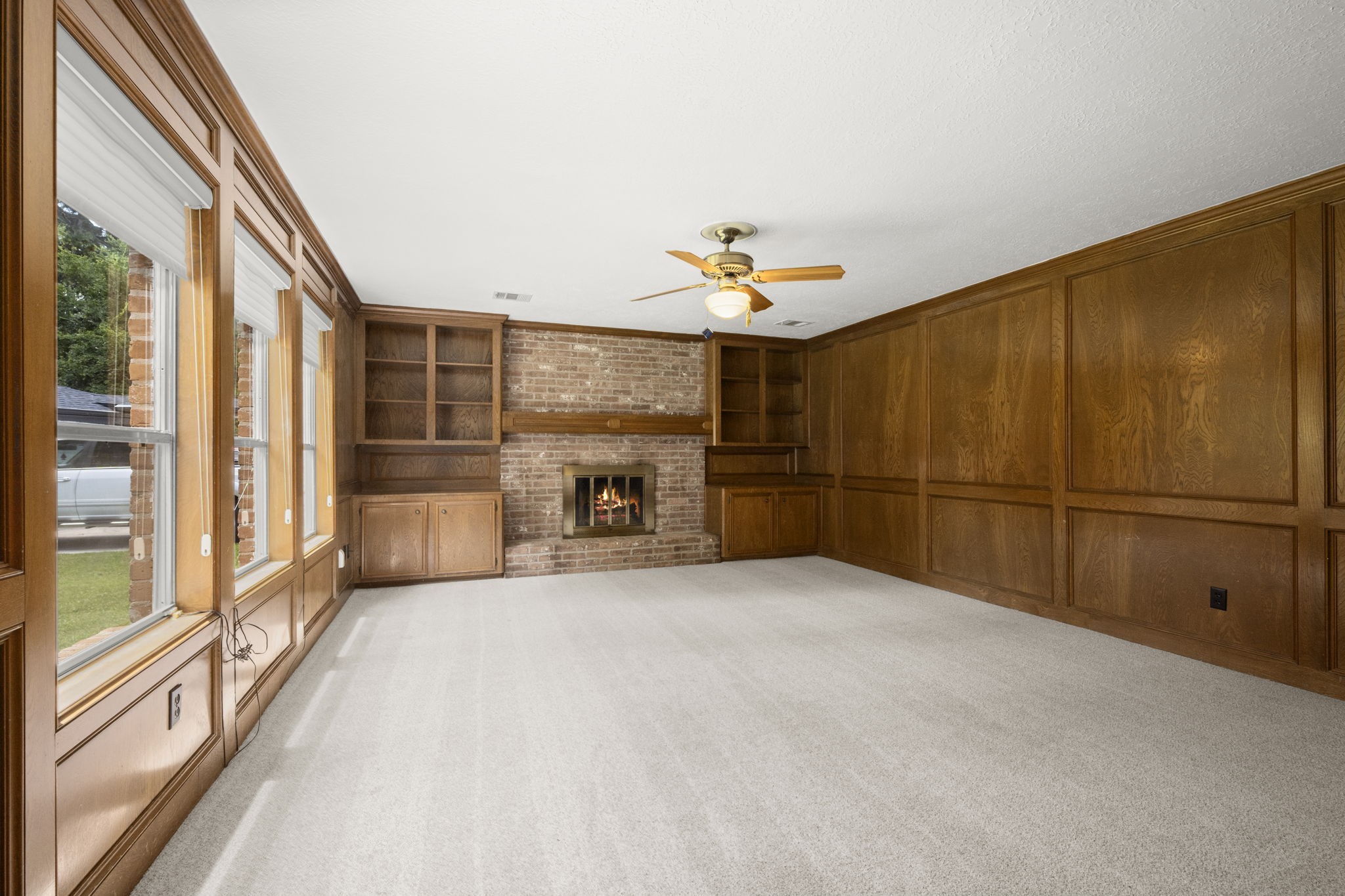 3915 Snag Lane Spring, TX 77388 - Photo 10 of 39 Gallery Image 10