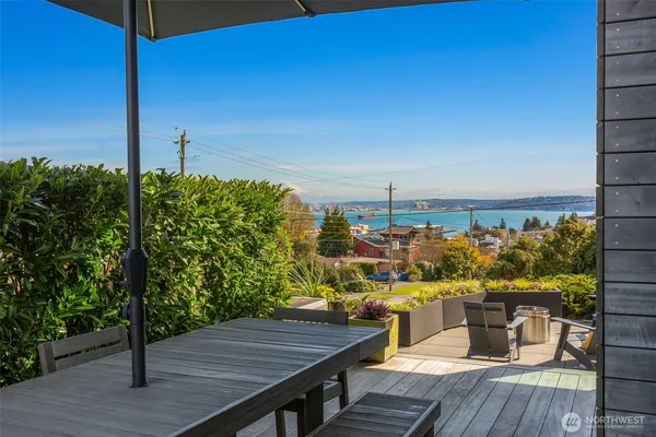 $3,795,000 | 2506 West Halladay Street, Seattle, WA 98199