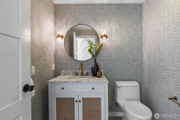 $3,795,000 | 2506 West Halladay Street, Seattle, WA 98199