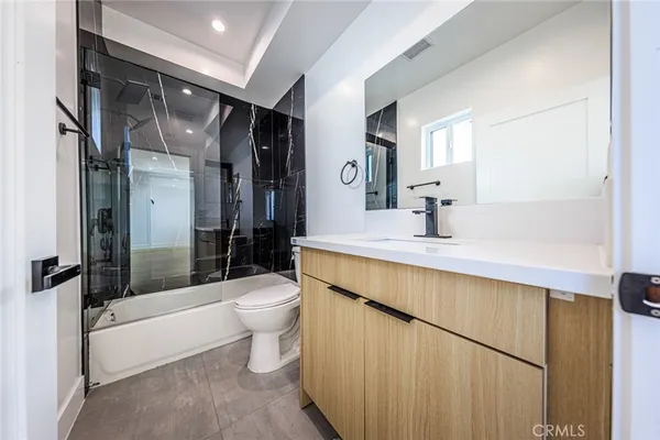 $4,395 | 2426 South West View Street, Unit A, Los Angeles, CA 90016