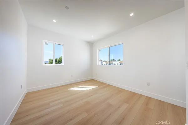 $4,395 | 2426 South West View Street, Unit A, Los Angeles, CA 90016