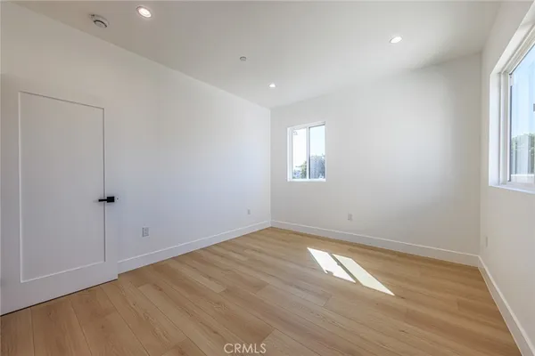 $4,395 | 2426 South West View Street, Unit A, Los Angeles, CA 90016