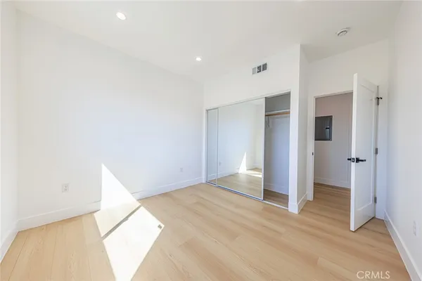 $4,395 | 2426 South West View Street, Unit A, Los Angeles, CA 90016