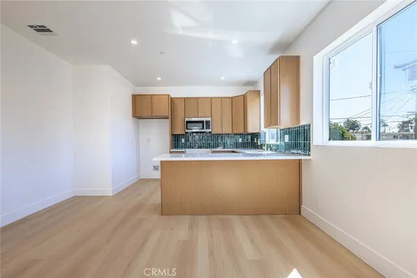 $4,395 | 2426 South West View Street, Unit A, Los Angeles, CA 90016