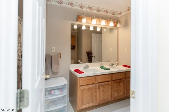 $399,000 | 208 Canal Way, Hackettstown, NJ 07840