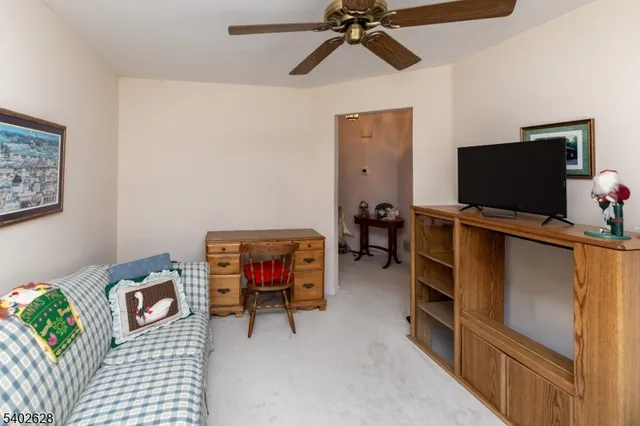 $399,000 | 208 Canal Way, Hackettstown, NJ 07840