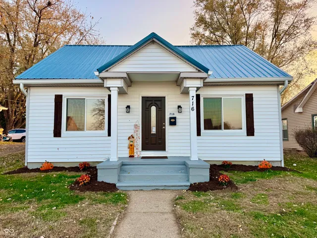 $220,000 | 716 West Walnut Street, Brownstown, IN 47220