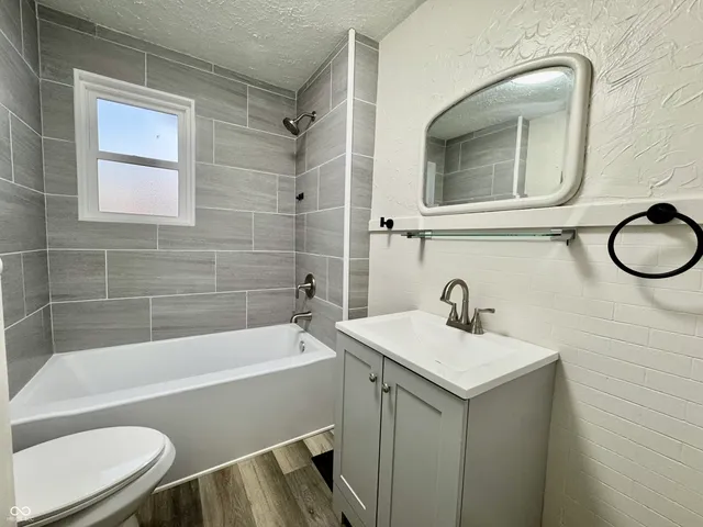 $220,000 | 716 West Walnut Street, Brownstown, IN 47220