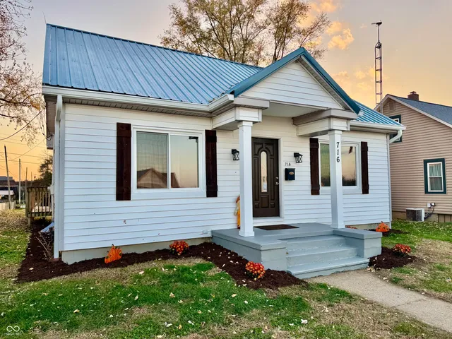 $220,000 | 716 West Walnut Street, Brownstown, IN 47220