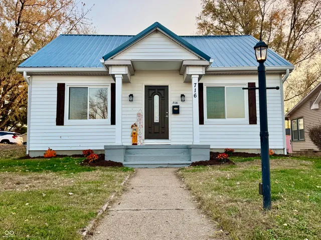 $220,000 | 716 West Walnut Street, Brownstown, IN 47220
