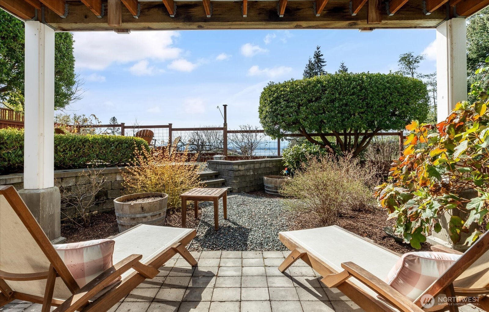 8210 Nob Road Clinton, WA 98236 - Photo 32 of 40