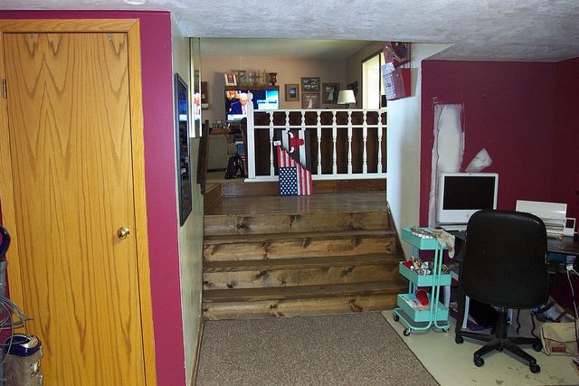 320 Kay Street Manhattan, IL 60442 - Photo 21 of 27 a view of entryway with a workspace