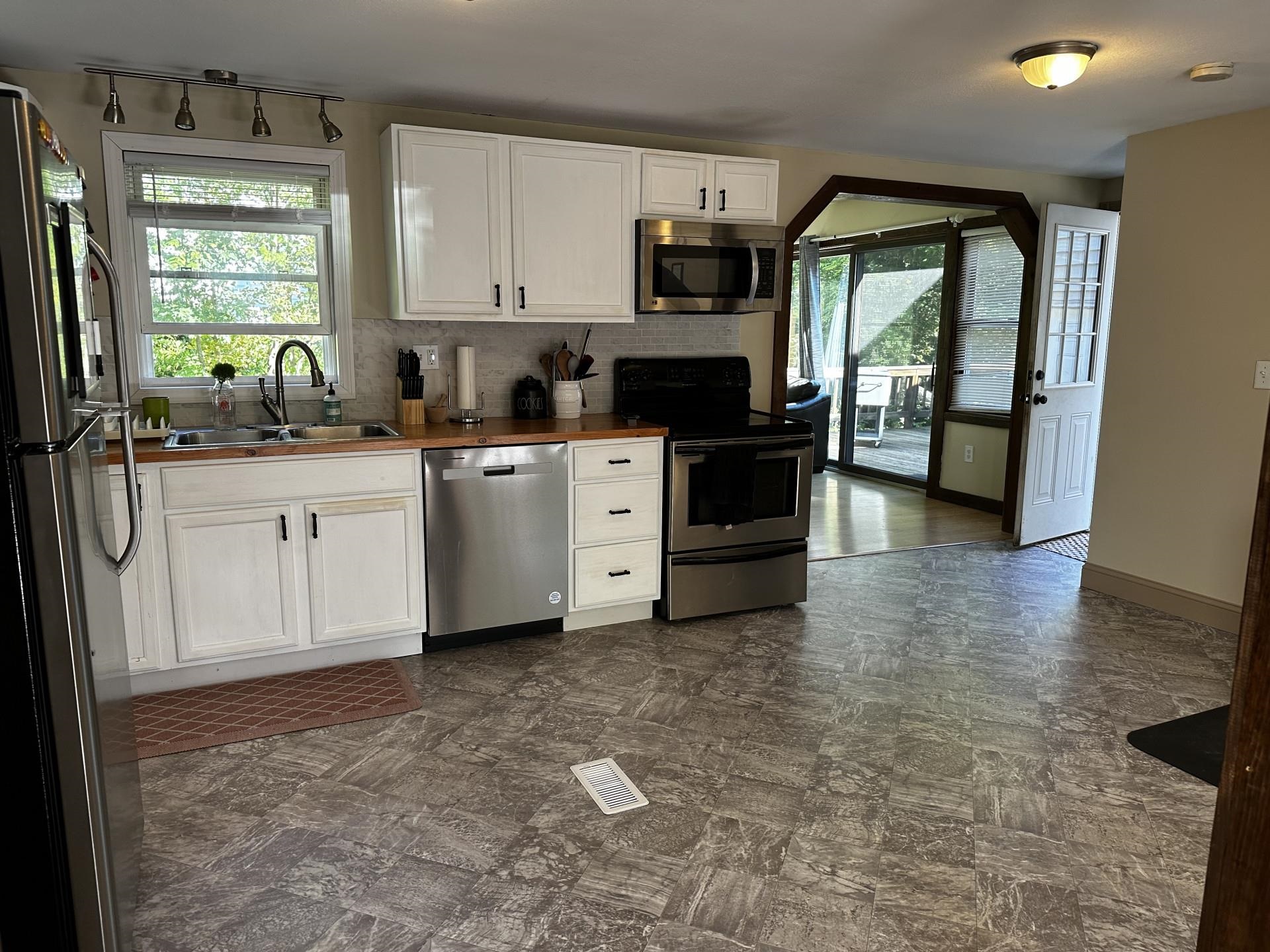 16 Skyline Drive Bartlett, NH 03845 - Photo 5 of 6