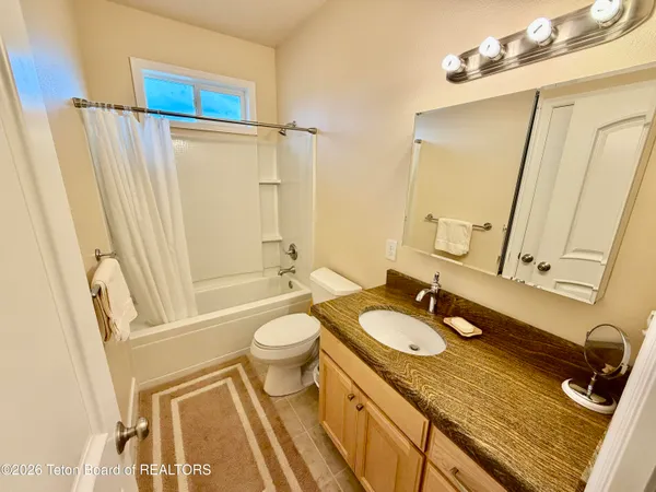 $895,000 | 221 Rocky Rd Circle, Afton, WY 83110