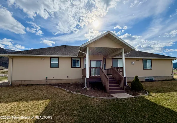$895,000 | 221 Rocky Rd Circle, Afton, WY 83110