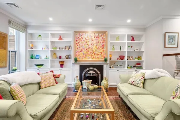 $2,050,000 | 92 Chandler Street, Unit 1, Boston, MA 02116