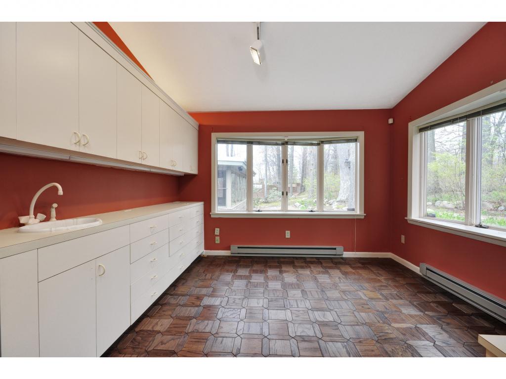 77 High Ridge Road Manchester, NH 03104 - Photo 19 of 36