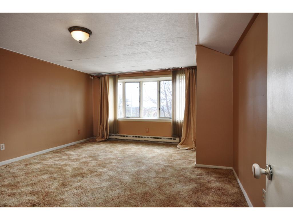 77 High Ridge Road Manchester, NH 03104 - Photo 20 of 36