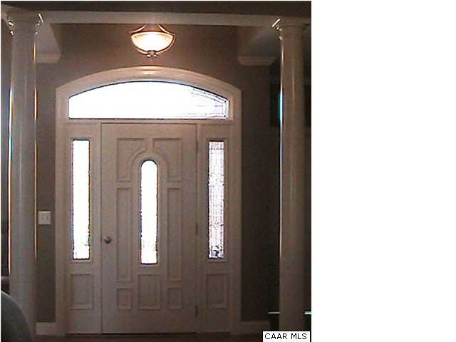 569 Horseshoe Road Stanardsville, VA 22973 - Photo 3 of 32 Foyer