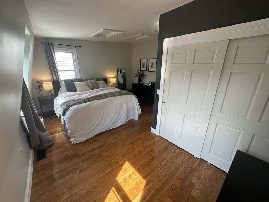 64 L Street Boston, MA 02127 - Photo 12 of 27