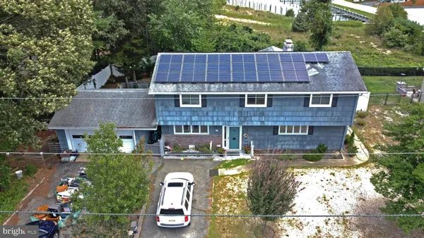 $487,500 | 15 Cedarcrest Drive, Bayville, NJ 08721