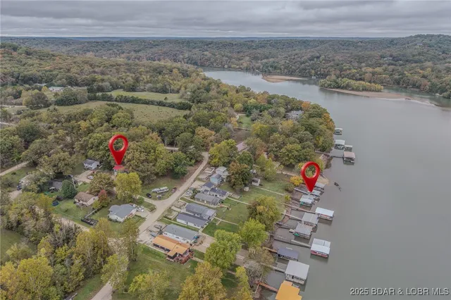 $285,000 | 27 Cottage Court, Camdenton, MO 65020