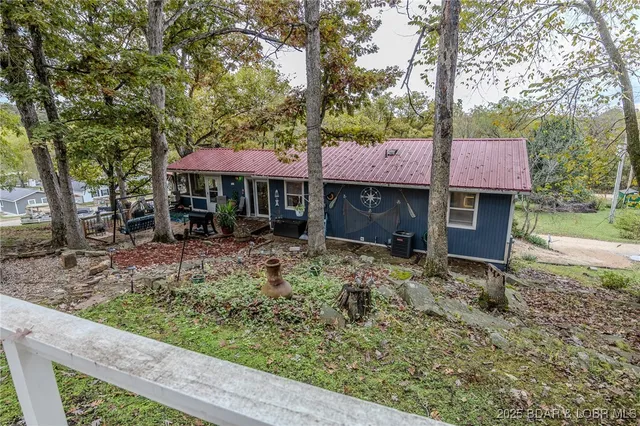 $285,000 | 27 Cottage Court, Camdenton, MO 65020