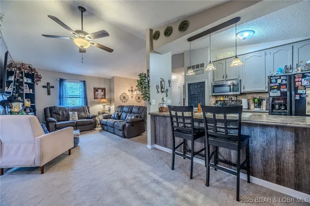 $285,000 | 27 Cottage Court, Camdenton, MO 65020