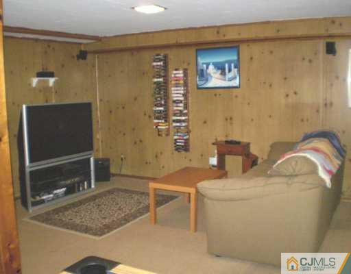 504 Decatur Avenue Middlesex, NJ 08846 - Photo 6 of 7 Gallery Image 6