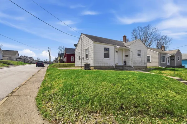 $155,000 | 615 East McClurg Street, Frankfort, IN 46041