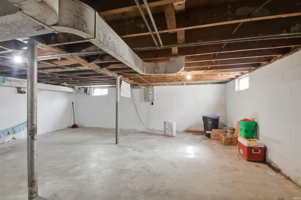 $150,000 | 615 East McClurg Street, Frankfort, IN 46041