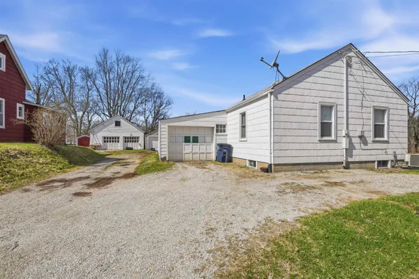 $150,000 | 615 East McClurg Street, Frankfort, IN 46041