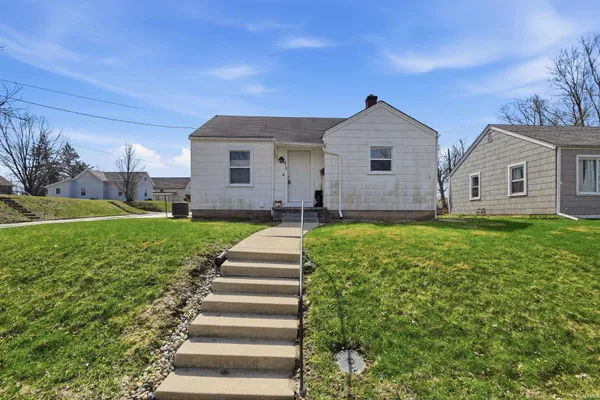 $150,000 | 615 East McClurg Street, Frankfort, IN 46041