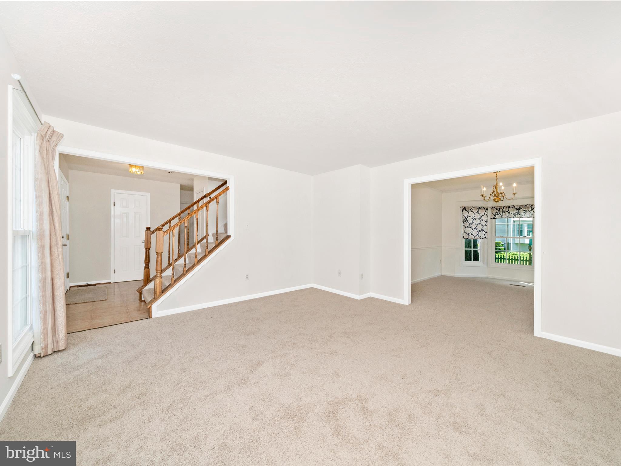6230 Derby Drive Frederick, MD 21703 - Photo 7 of 51 Living Room