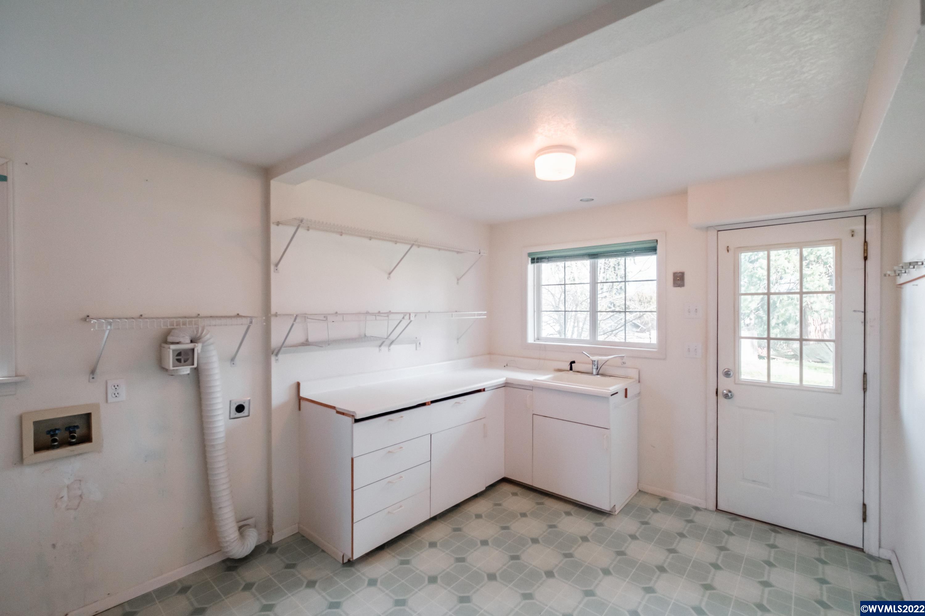 1729 Northwest Embassy Place Albany, OR 97321 - Photo 23 of 42