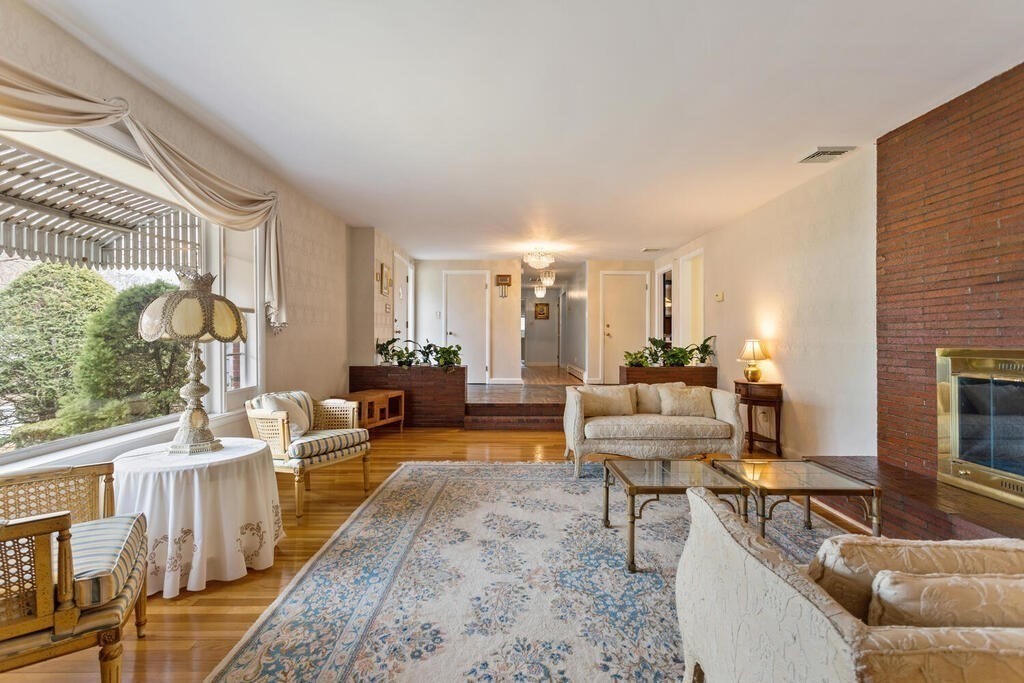 2 Michaels Road Lynnfield, MA 01940 - Photo 6 of 22 Gallery Image 6