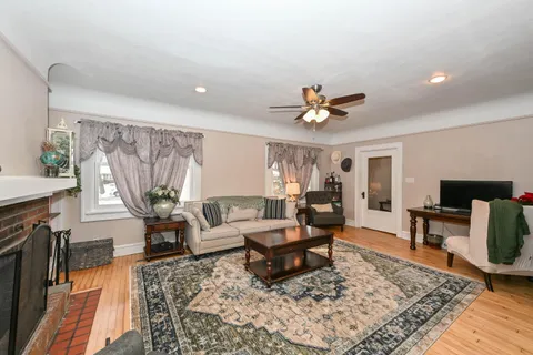 $295,000 | 2804 North Grant Boulevard, Milwaukee, WI 53210