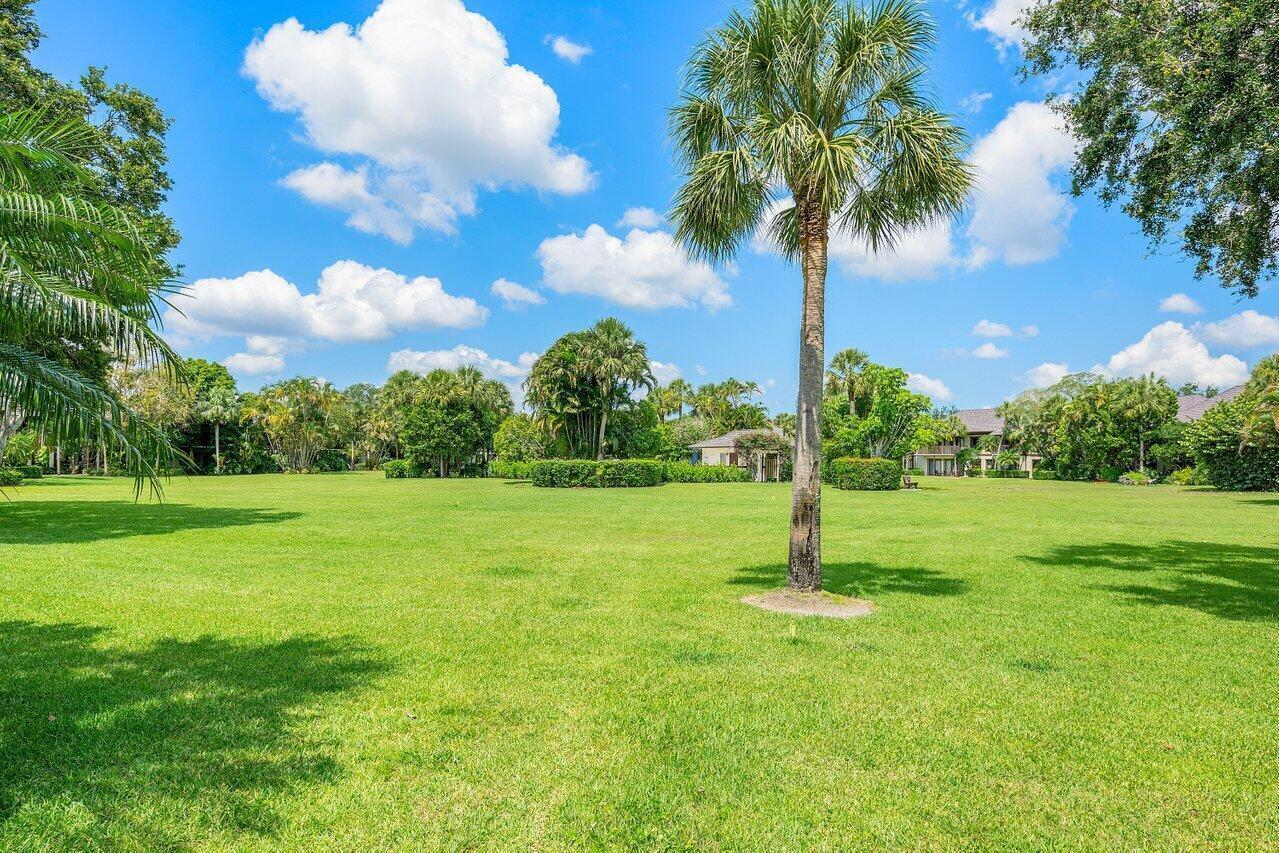13334 Polo Club Road, Unit 327 Wellington, FL 33414 - Photo 12 of 43 back view